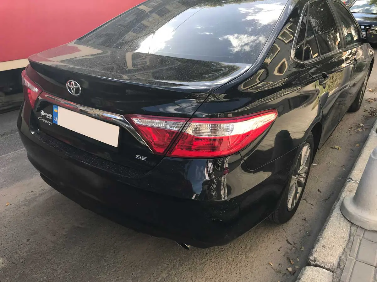 Rent a car Toyota Camry