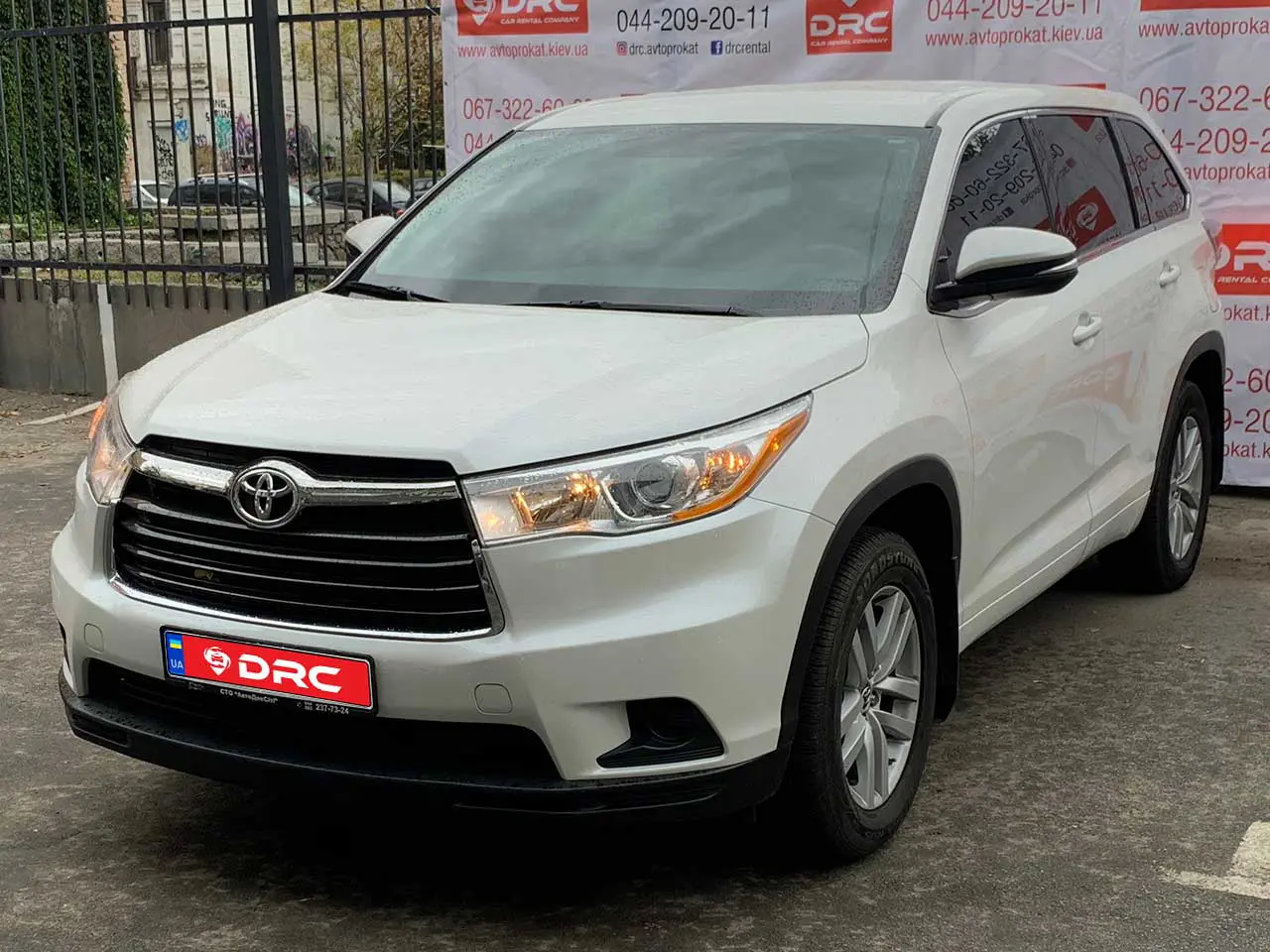 Оренда позашляховика Toyota Highlander
