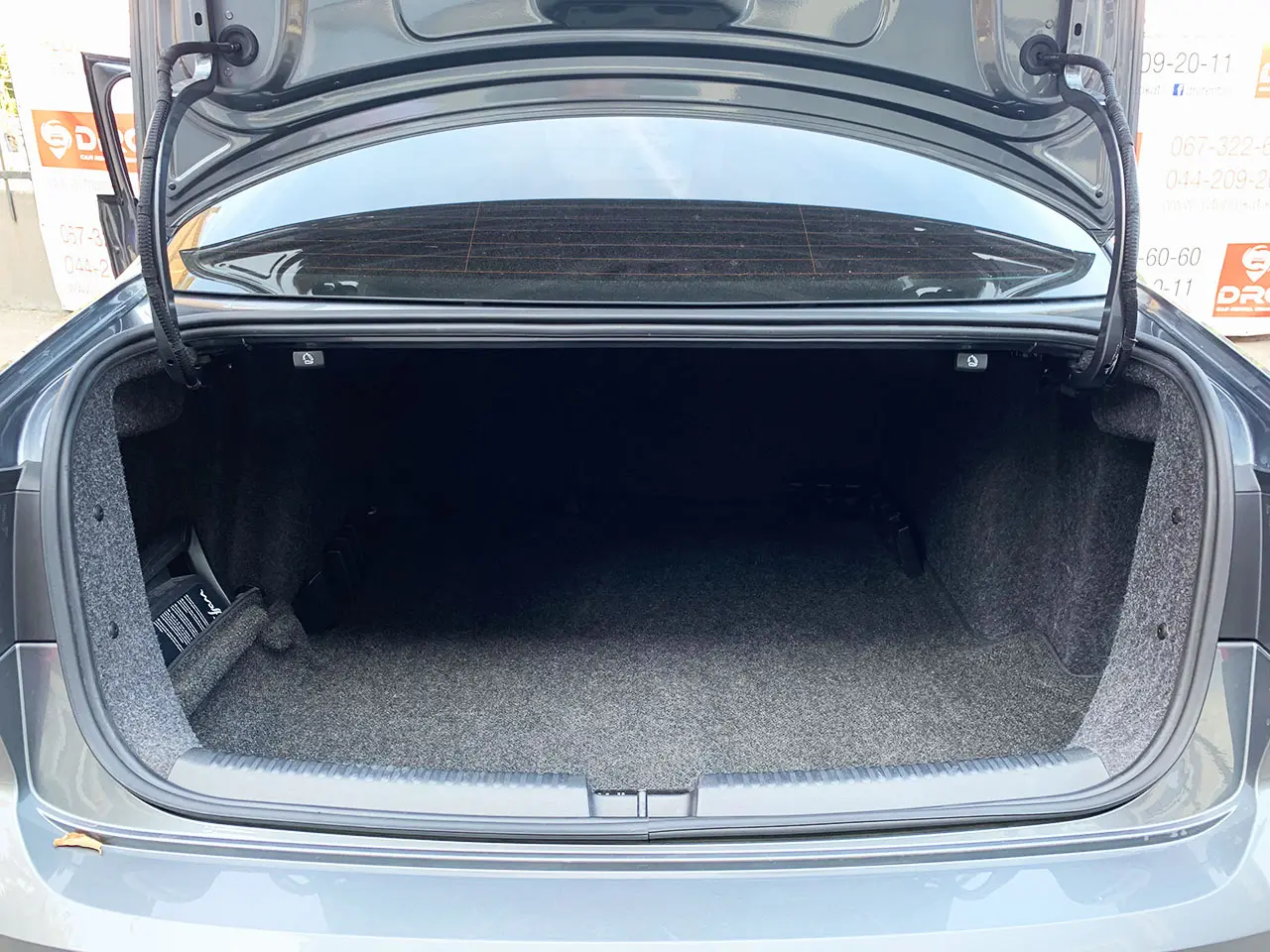 Прокат авто Volkswagen Jetta