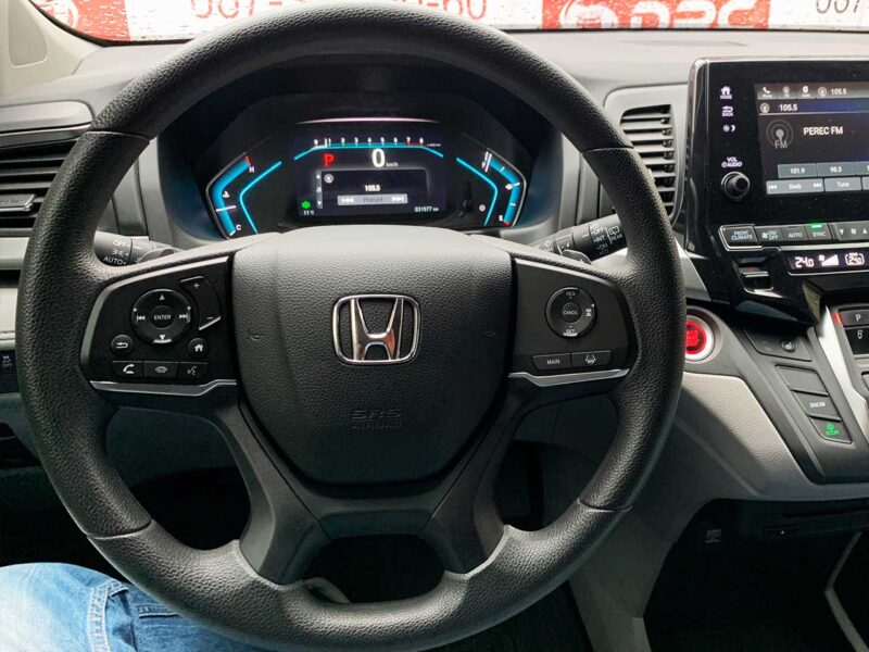 Minivan rental Honda Odyssey