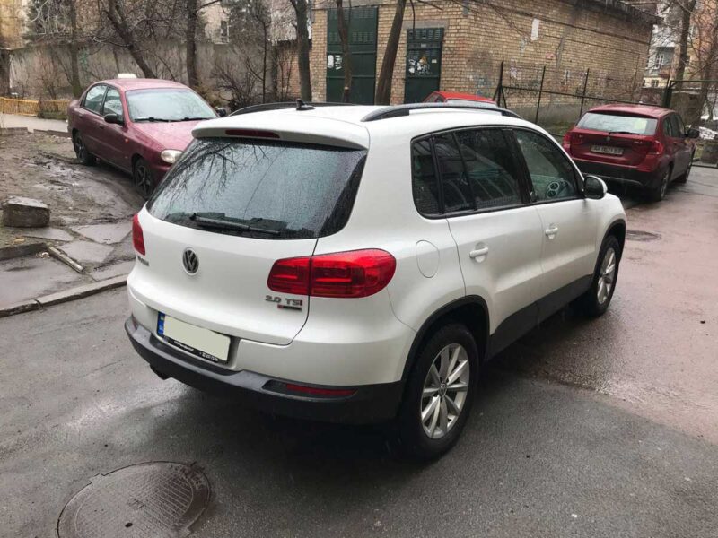Прокат внедорожника Volkswagen Tiguan
