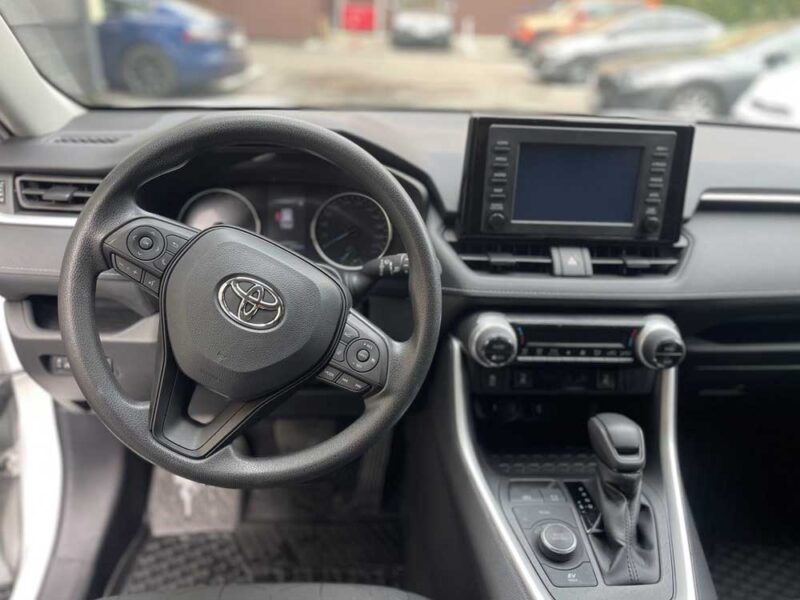 Toyota rav4 hybrid car rental